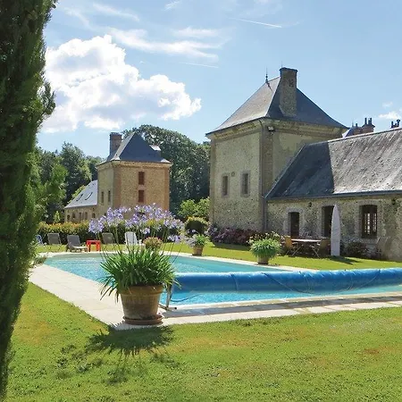 Studio Holiday In * Tuffé